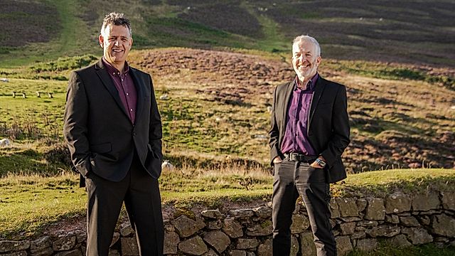 Robat Arwyn a Mairi MacInnes