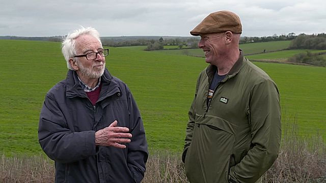Dau Gareth, Dwy Farn