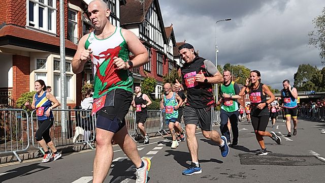 Hanner Marathon Caerdydd