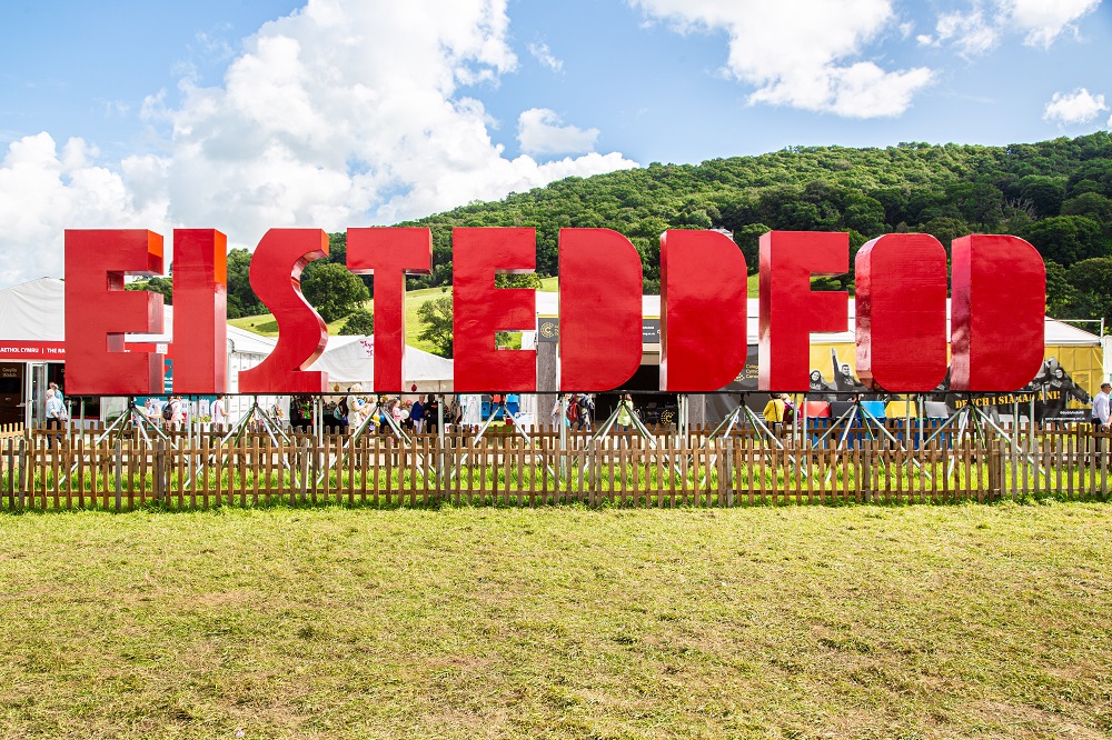 Eisteddfod shop