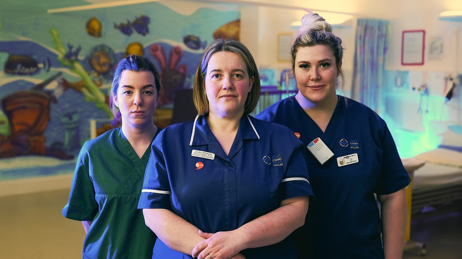 New series on S4C offers insight into the dedicated work of North Wales Hospitals
